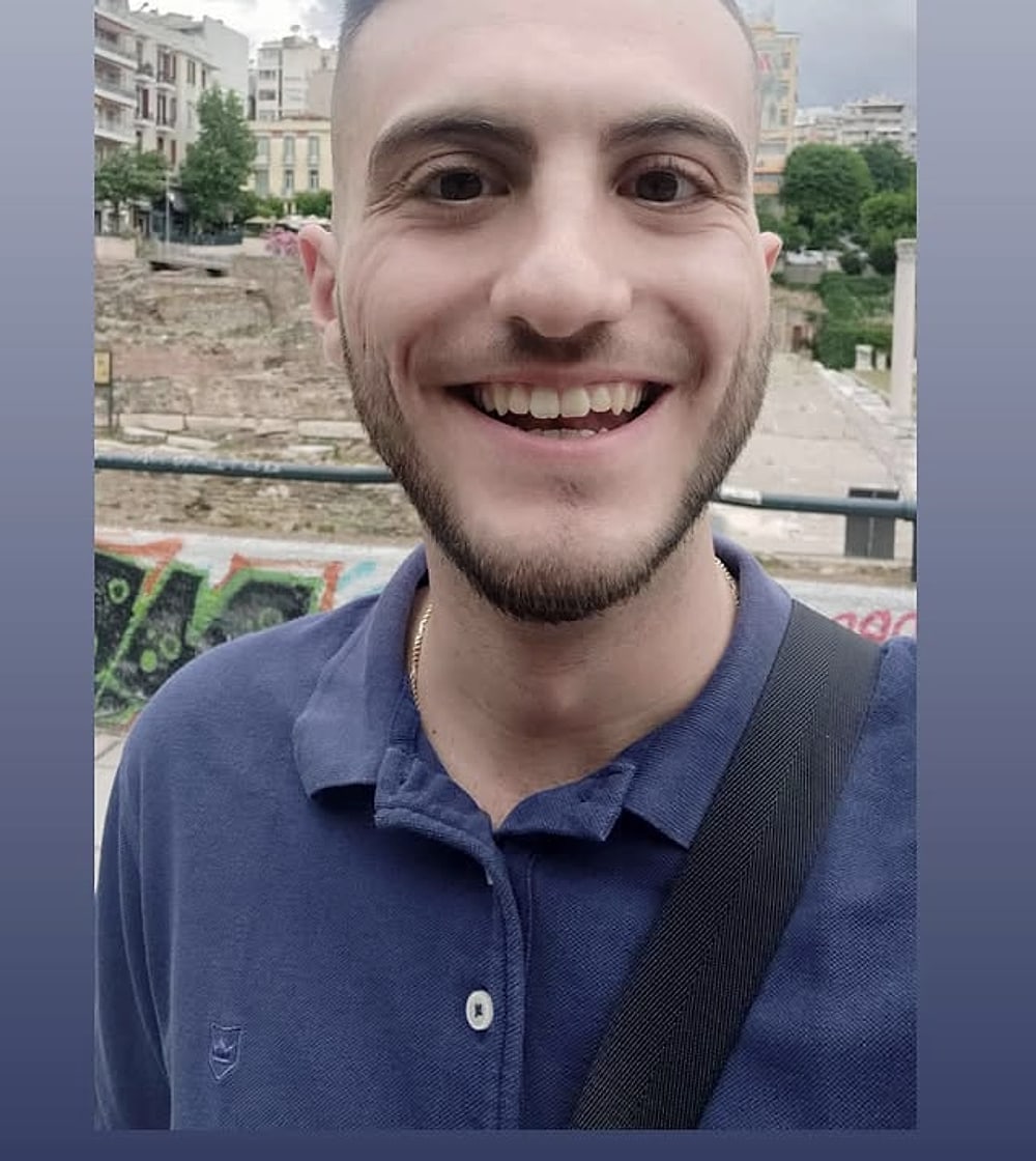 Κούρεμα και γενιάδα στο Nicko Makris Barbershop & Spa